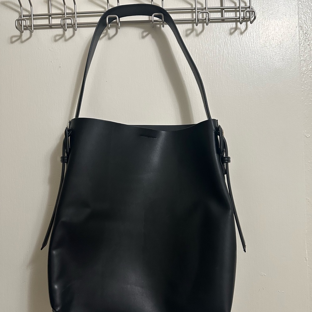 H&M Black Shoulder Bag Minimalist Design